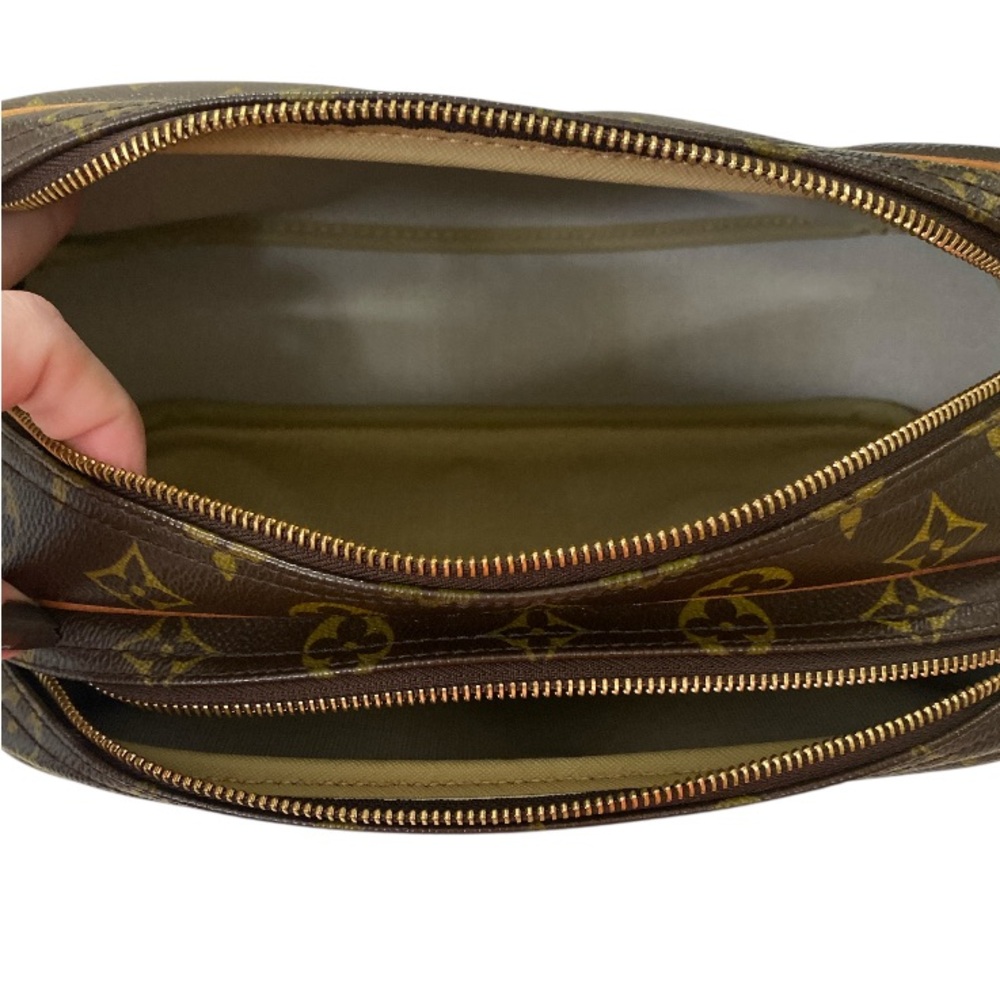 Louis Vuitton Monogram Reporter PM Bag - Picture 12 of 14